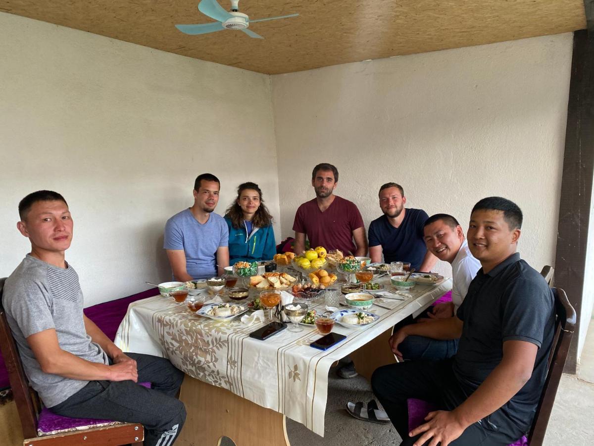 Guest House Kagan Toktogul 外观 照片