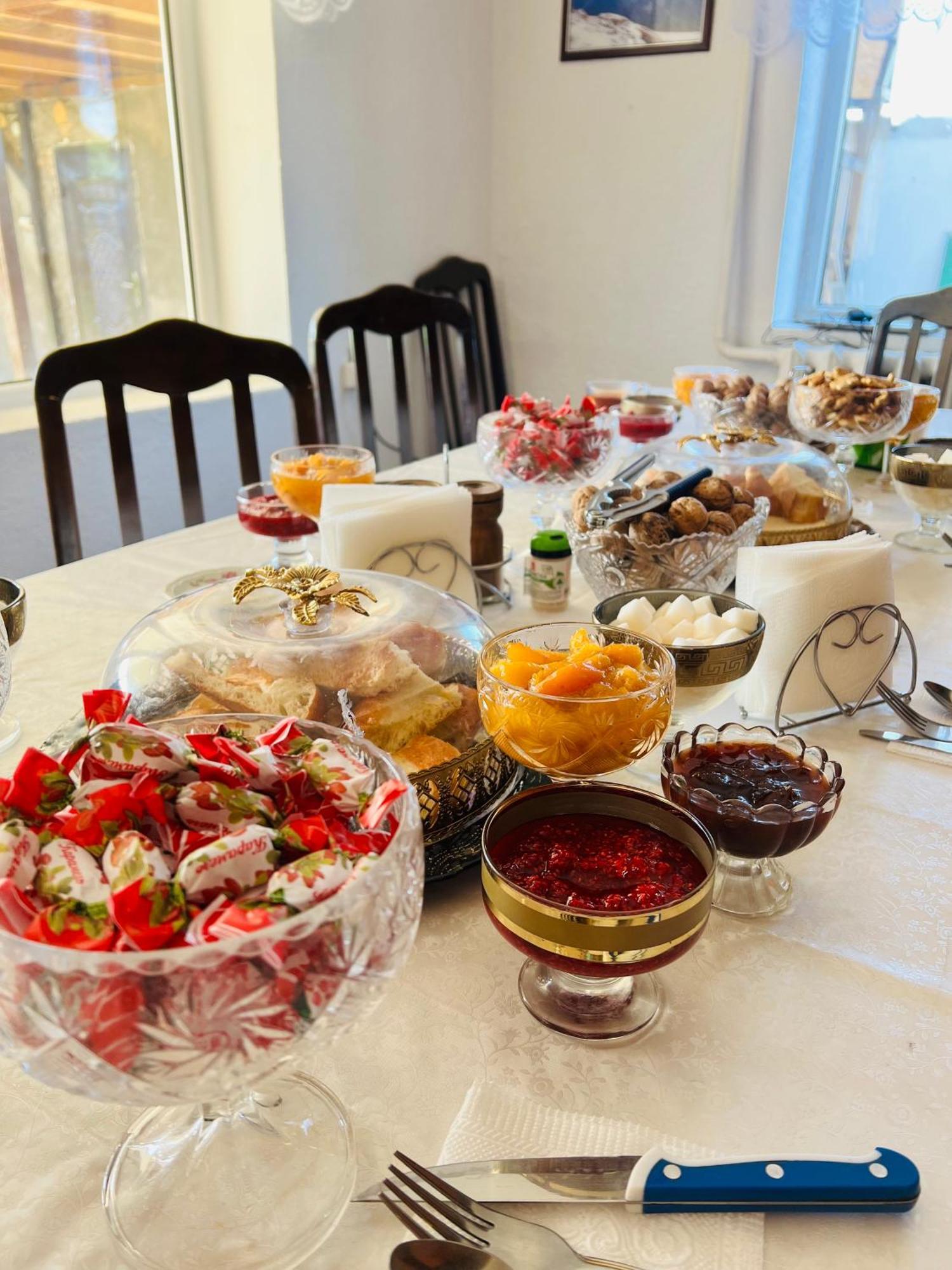 Guest House Kagan Toktogul 外观 照片
